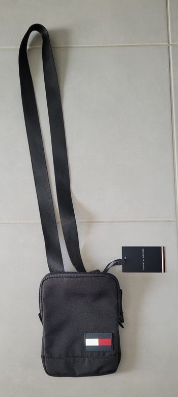 Sac bandoulière Tommy Hilfiger neuf
