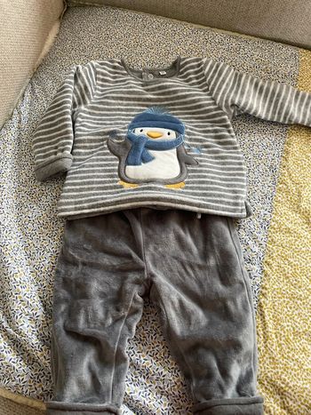 Ensemble chaud 2 pièces 6 mois
