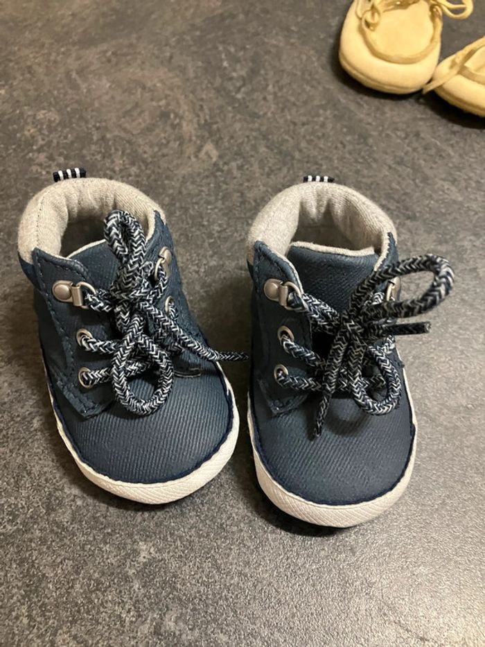 Chaussures bébé neuves 16 - photo numéro 2