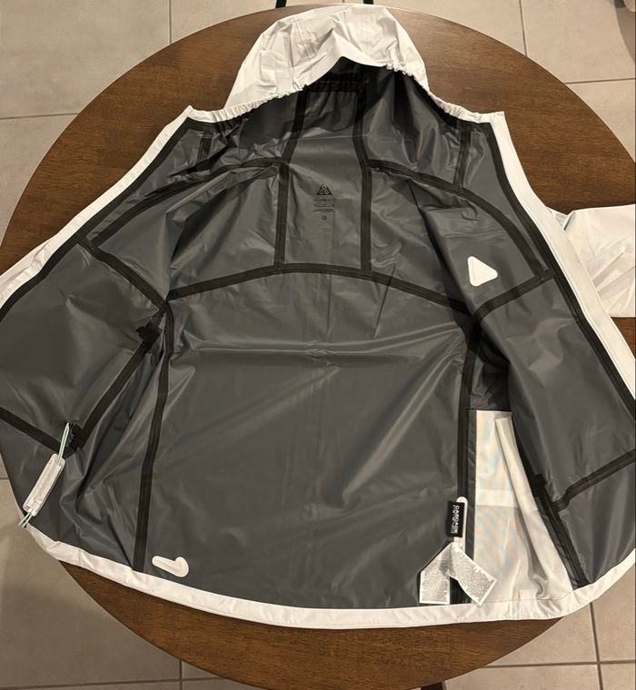 Veste Nike ACG Storm fit Cascade Rains - photo numéro 3