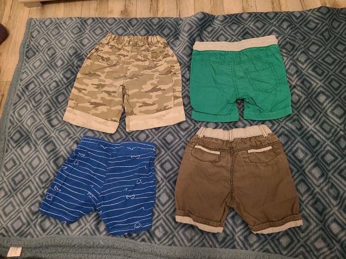 Shorts très bon état. 18mois - photo numéro 2