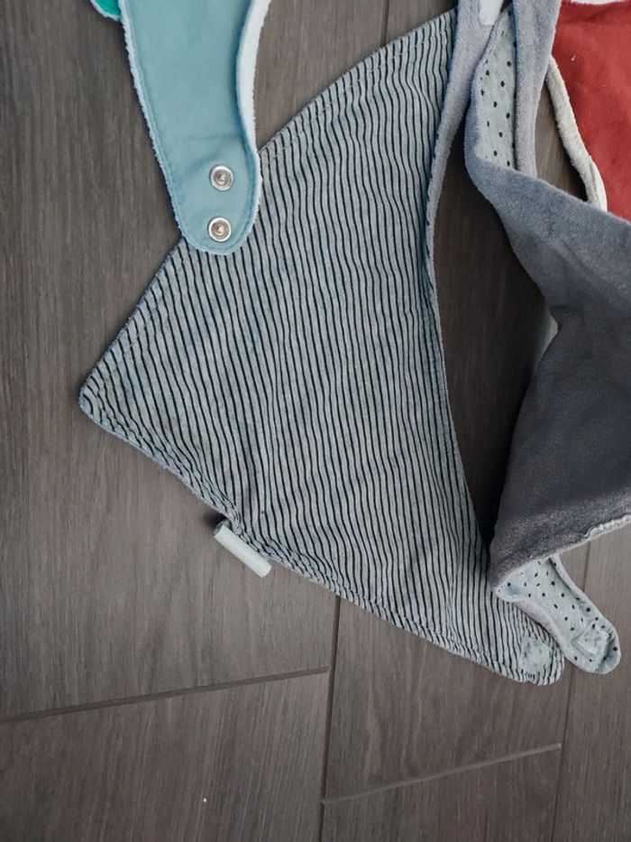 Lot 10 petits bavoirs - photo numéro 5