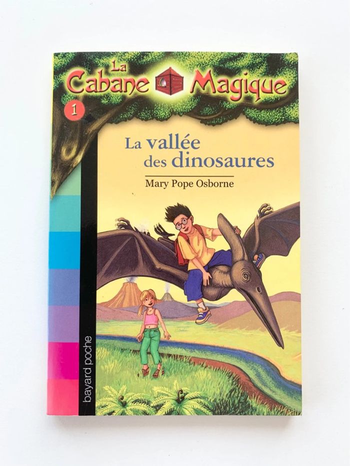 Livre La cabane magique Tome 1 : la vallée des dinosaures