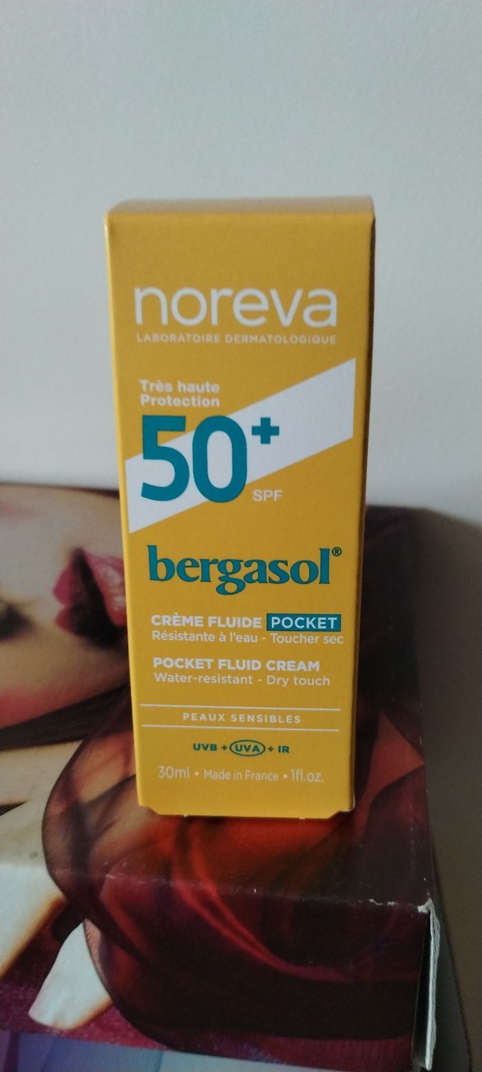 Crème fluide solaire spf 50