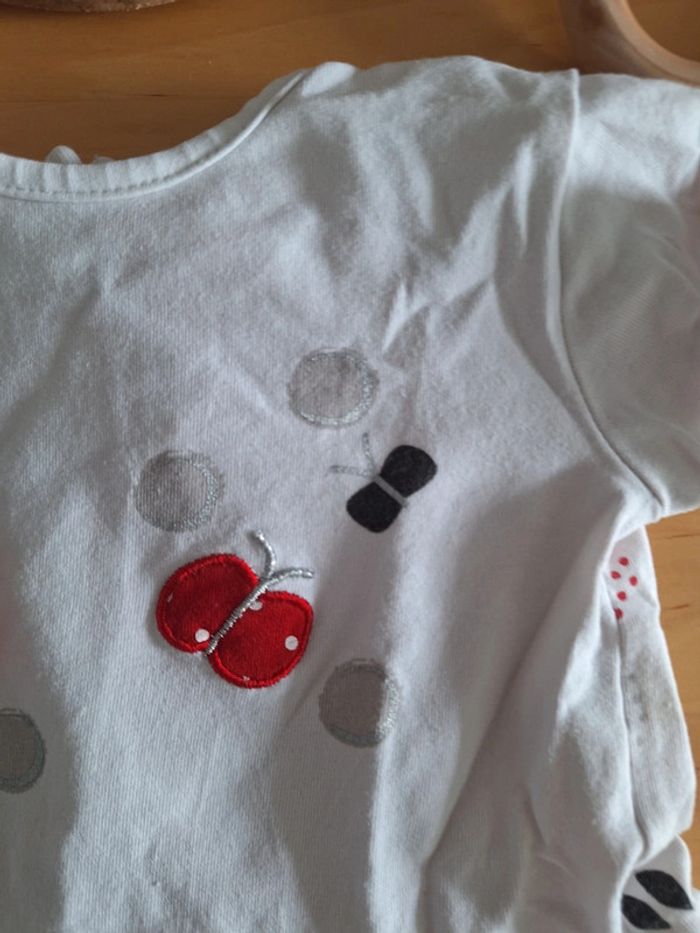 T-shirt manches courtes pour fille taille 12mois marque pastello très bon état - photo numéro 4