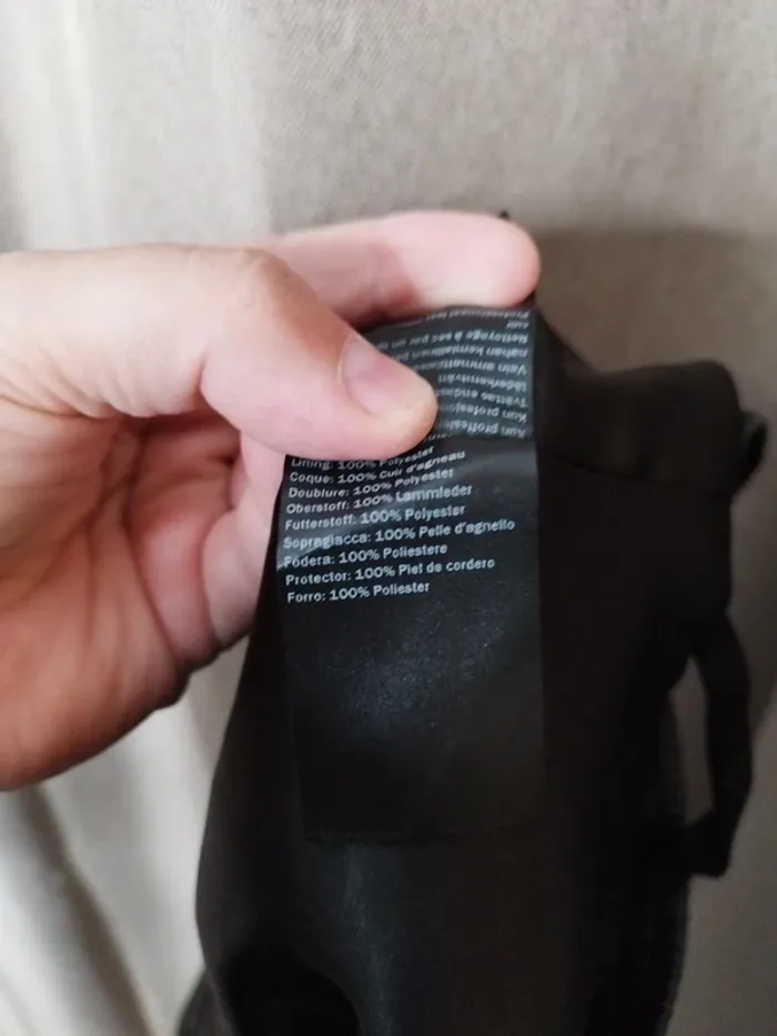 Jupe courte second female - photo numéro 7