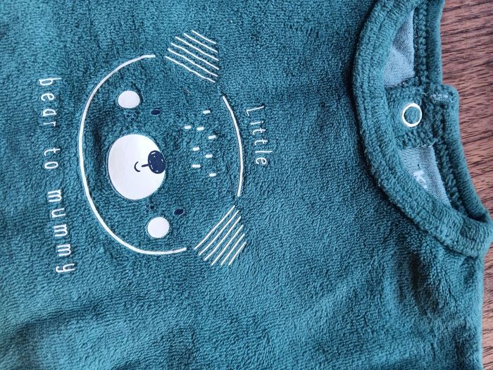 Lot 2 pyjamas + 3 bodys - 1 mois - photo numéro 6