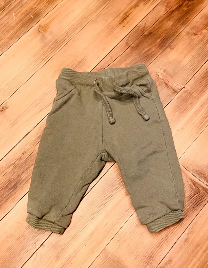 Ensemble de jogging kaki 6 mois - photo numéro 2