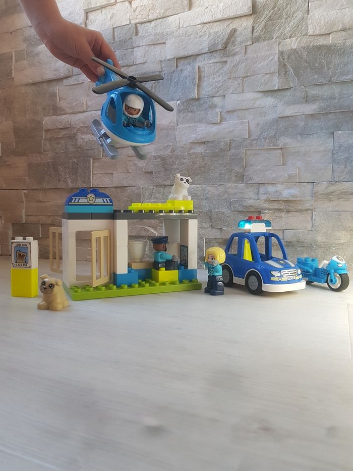 Lego Duplo le commissariat de  Police - photo numéro 4