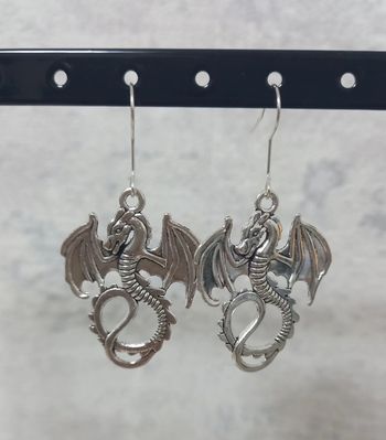 Boucle d'oreille dragon