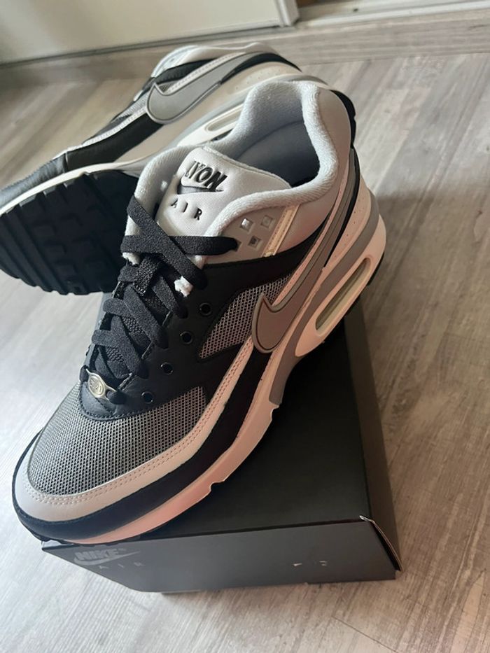 Air Max Lyon neuve limité - photo numéro 2