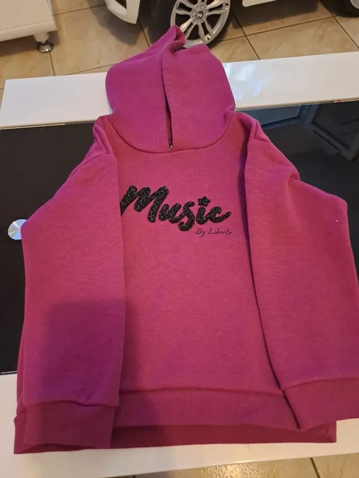 Sweat à capuche fille 4 ans liberto