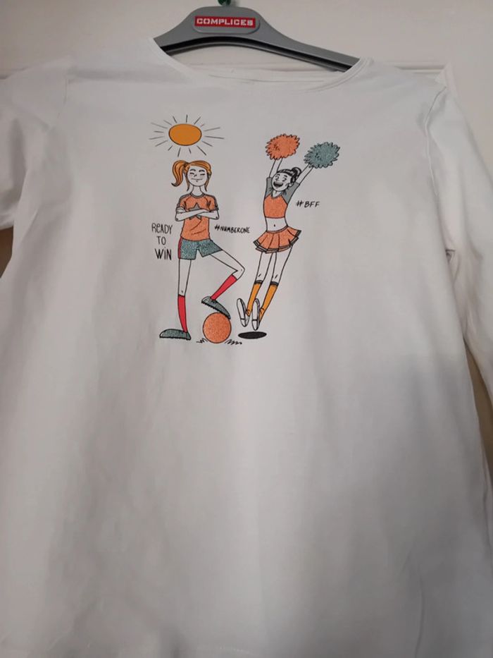 Tee-shirt fille grande manche 8 ans - photo numéro 2
