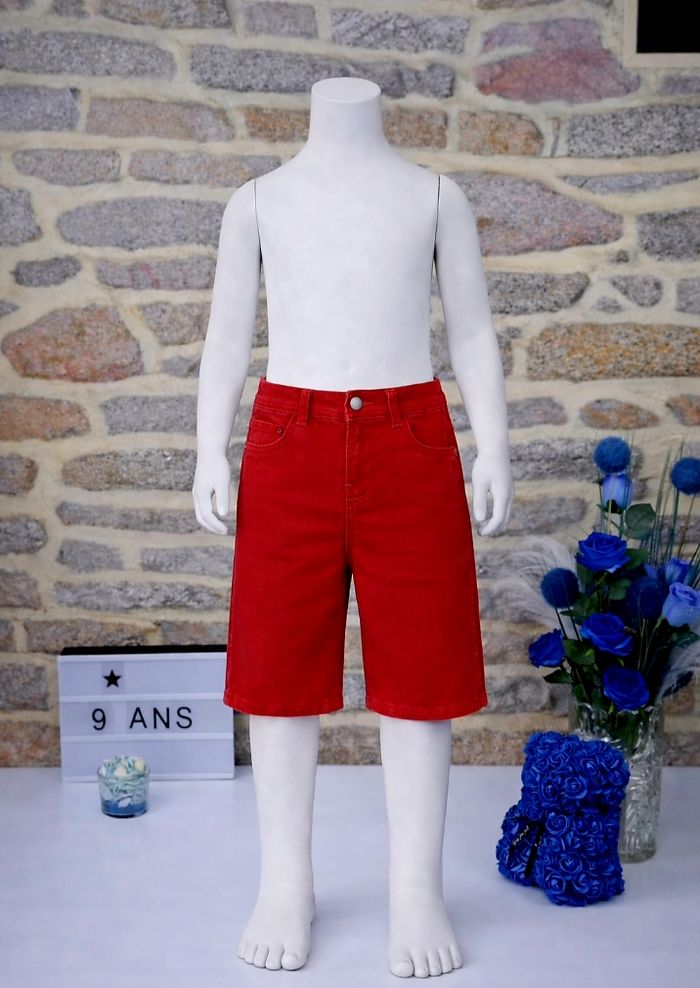 Bermuda en jean slim rouge Garçon taille 9 ans marque Okaidi 🎸