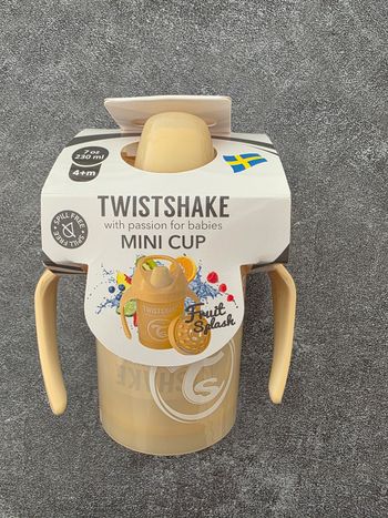 Biberon bec, twistshake mini cup