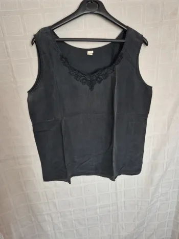 débardeur en soie taille 40