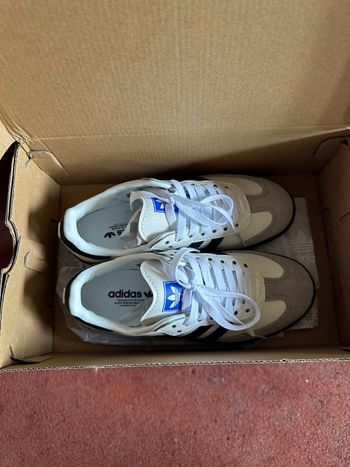 Baskets Adidas Samba taille 39