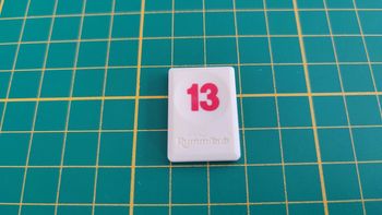 Tuile chiffre 13 treize rouge jeu de société Rummikub Le rami des chiffres jeu de voyage Hasbro #C68