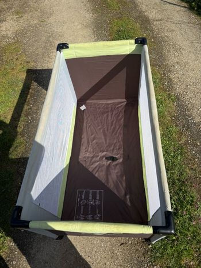 Lit parapluie - photo numéro 2