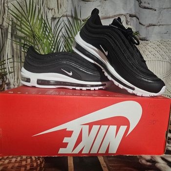 NIKE AIR MAX 97 – NEUVES – TAILLE 40.5