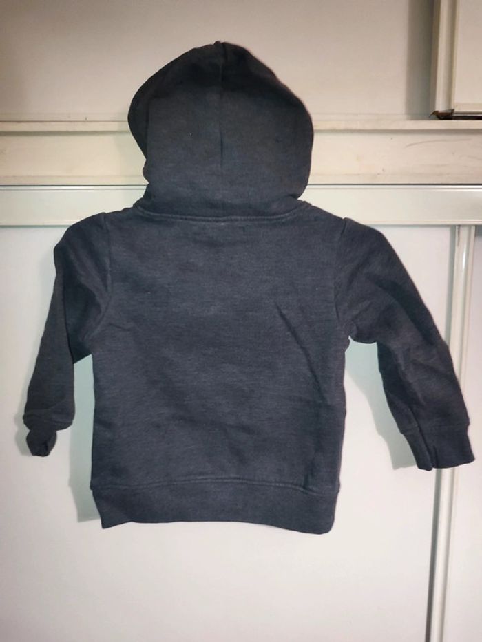 Sweat a capuche - photo numéro 3