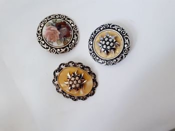 Lot broches vintages