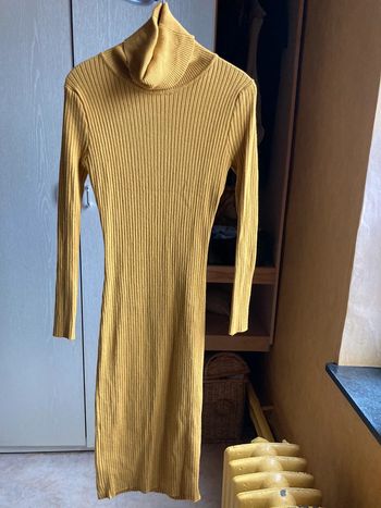 Superbe robe tricot col roulé Vintage années 80 taille S couleur moutarde