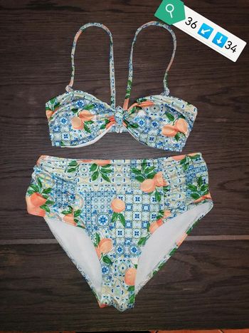 Maillot de bain fruité 2 pièces 34 et 36
