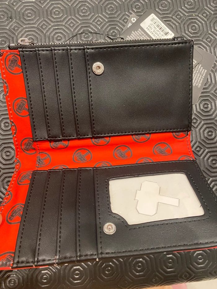 Portefeuille disney marvel thor loungefly - photo numéro 3