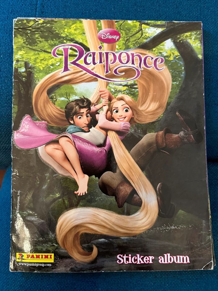 Album Panini complet Disney Raiponce princesse sticker autocollants collection