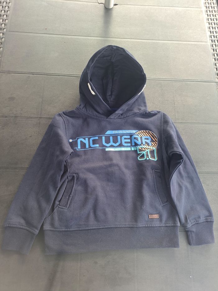 Sweat à capuche "XUXANA"