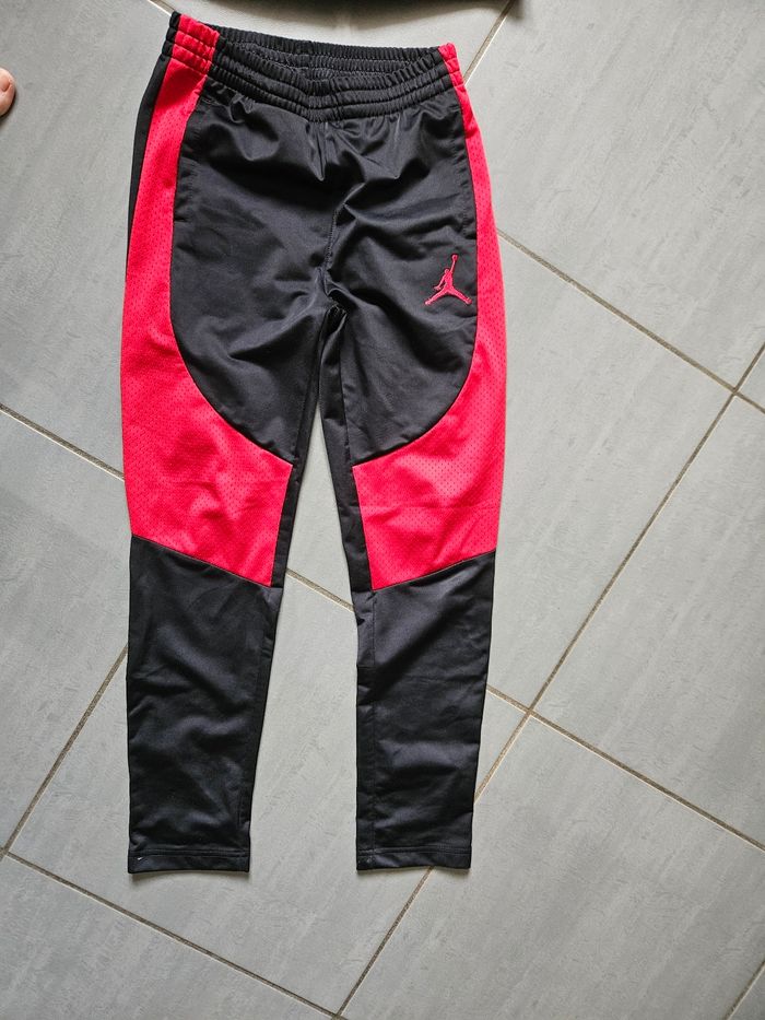 Jogging Jordan 12ans - photo numéro 2