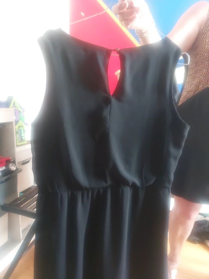Robe noire - photo numéro 4