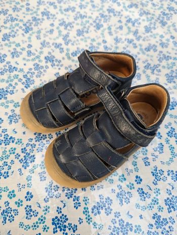Sandales en cuir garçon taille 21