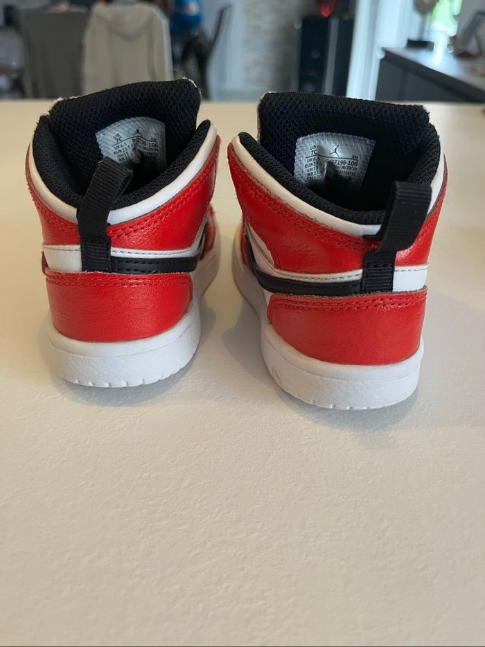 Basket Jordan 23,5 - photo numéro 4