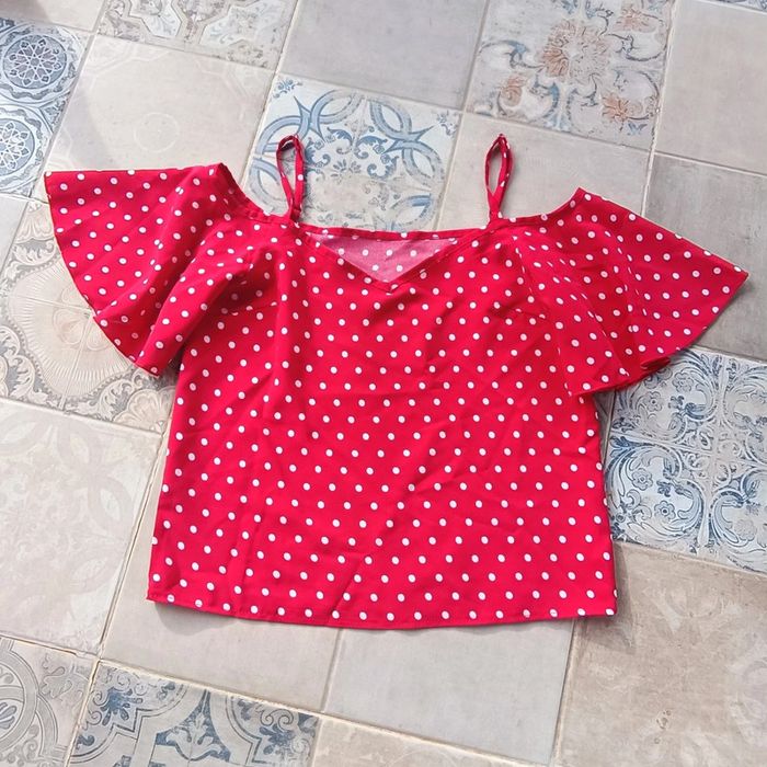 Petit top rouge à pois -  bretelles réglables -taille M - - photo numéro 3