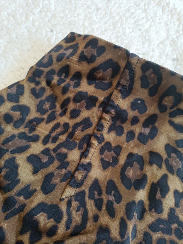 NEUF Mini jupe léopard Zara - taille S - imprimé fauve tendance vintage y2k - photo numéro 3