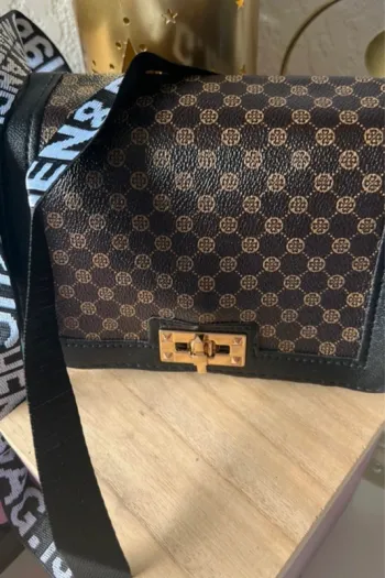 Sac pochette 17x6x11