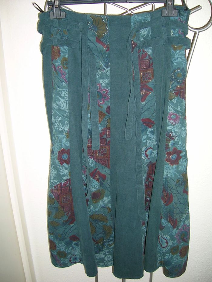 jupe velours verte motifs floral longue et évasée "jacqueline rieu" T.3 - photo numéro 2