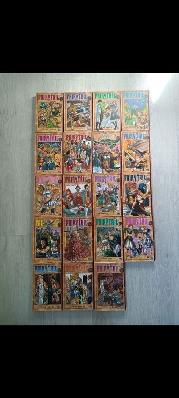 Lot de 19 mangas fairy tall