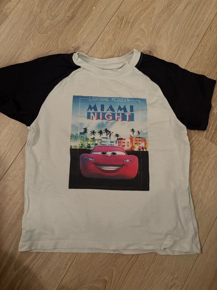 T-shirt cars 4 ans