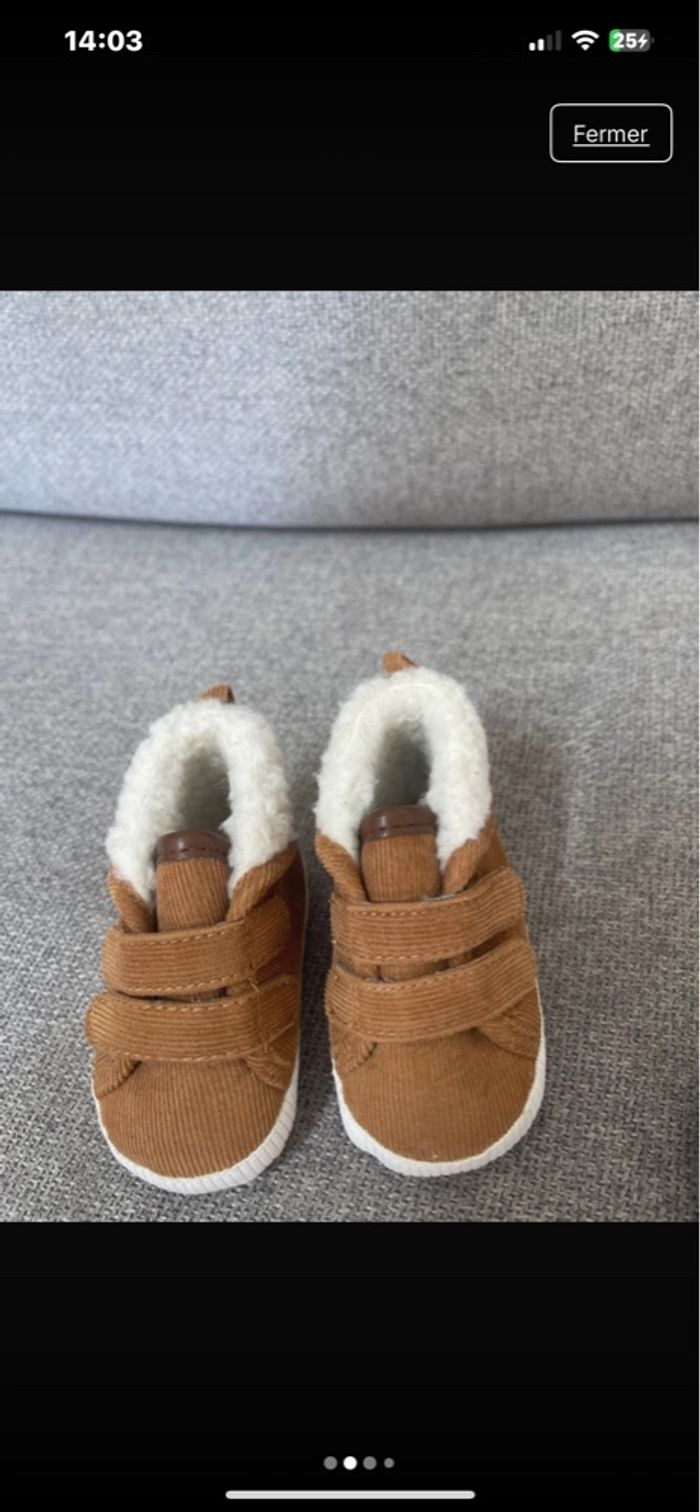 Chaussures  bebe hiver taille 0/3 mois - photo numéro 3