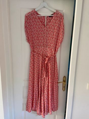 Robe fluide fleurie rose Caroll taille 42