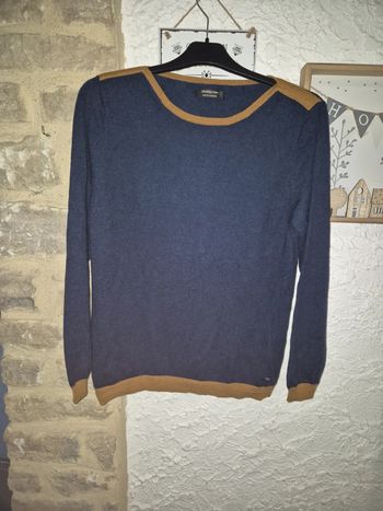 Magnifique pull léger col rond 10% cachemire Christine Laure taille 3