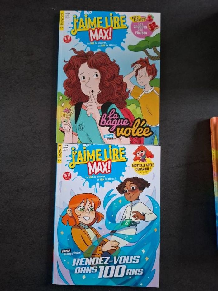 Lot de 2 revues J'aime lire max en bon état