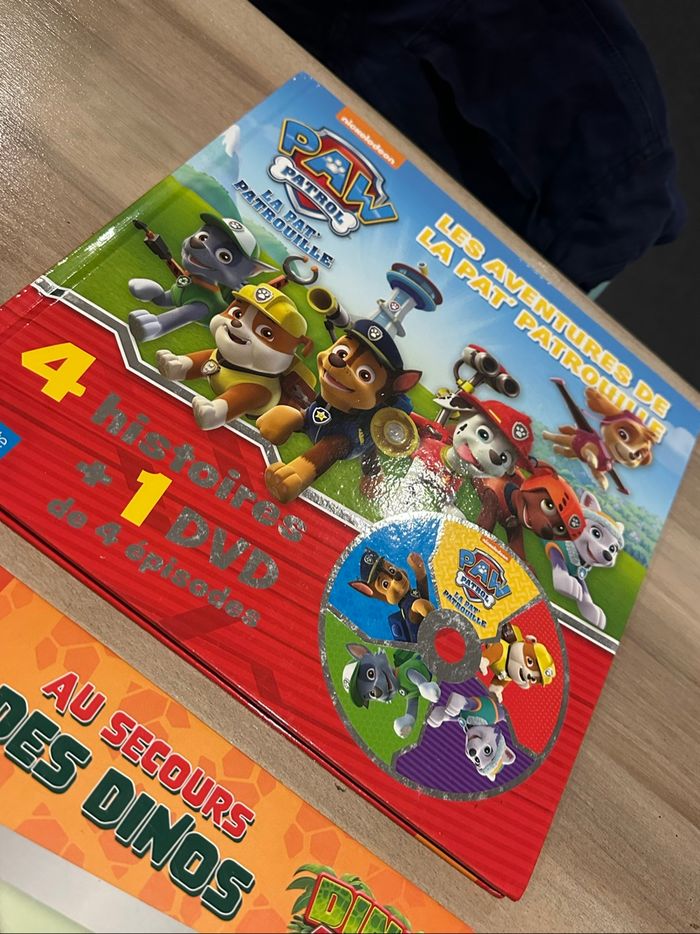 Lot 3 grands livres de la Pat patrouille  Les aventures de la pat patrouille - photo numéro 4