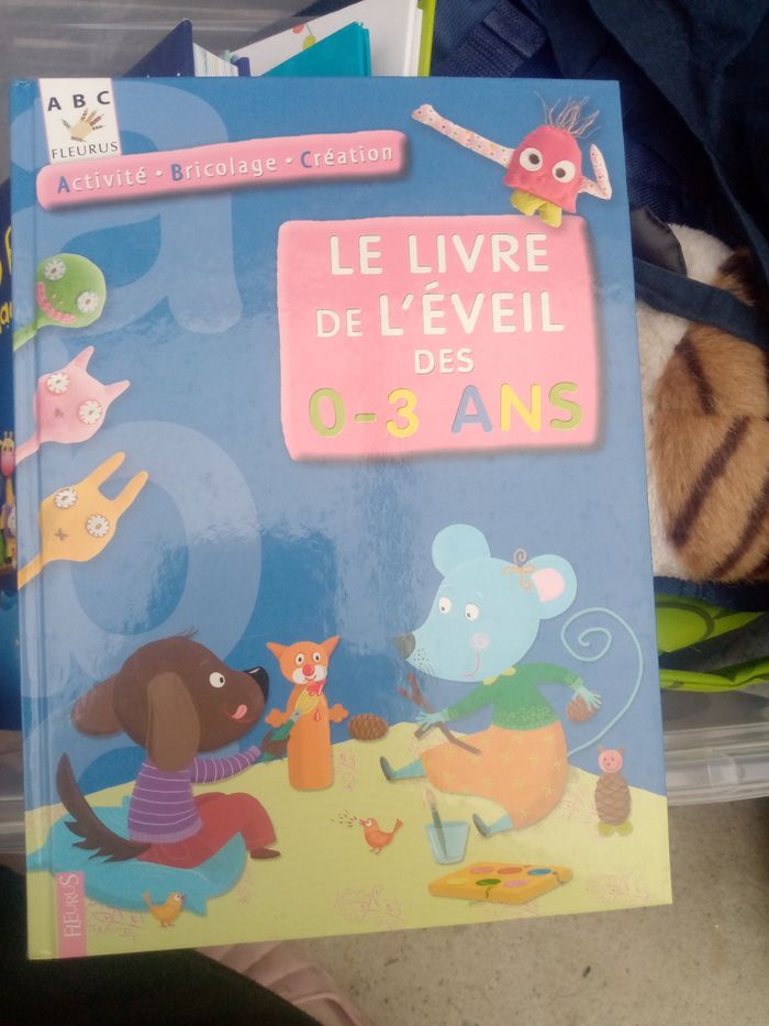 Livre activités 0/3ans