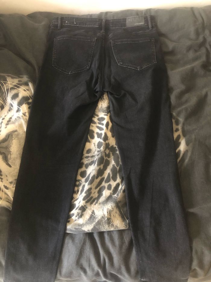 Jeans Stradivarius I400 - photo numéro 2