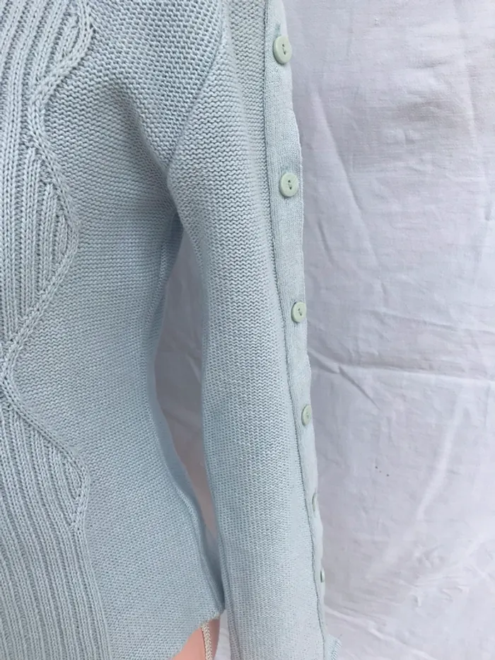 Pull bleu clair - photo numéro 7