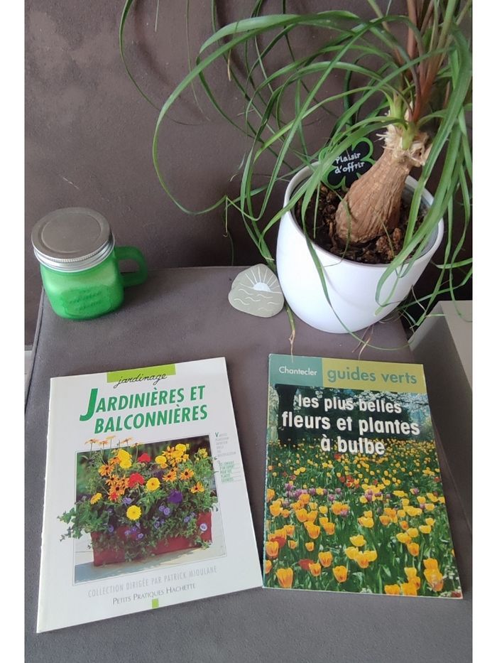 Lot 2 livres plantes - photo numéro 1